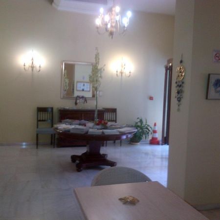 Efplias Hotel Apartments Pireusz Kültér fotó