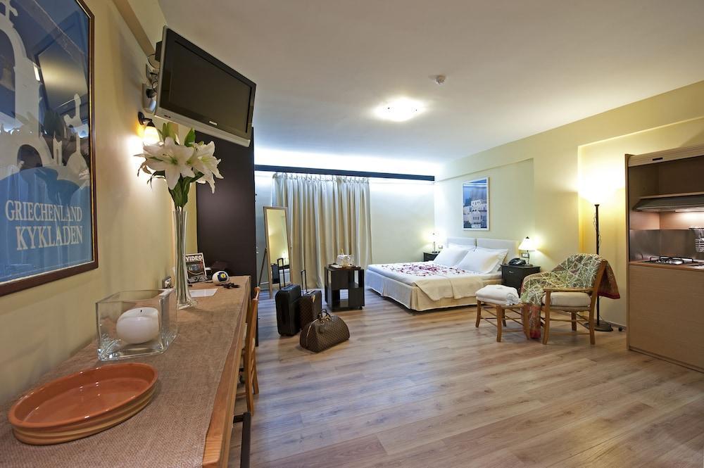 Efplias Hotel Apartments Pireusz Kültér fotó