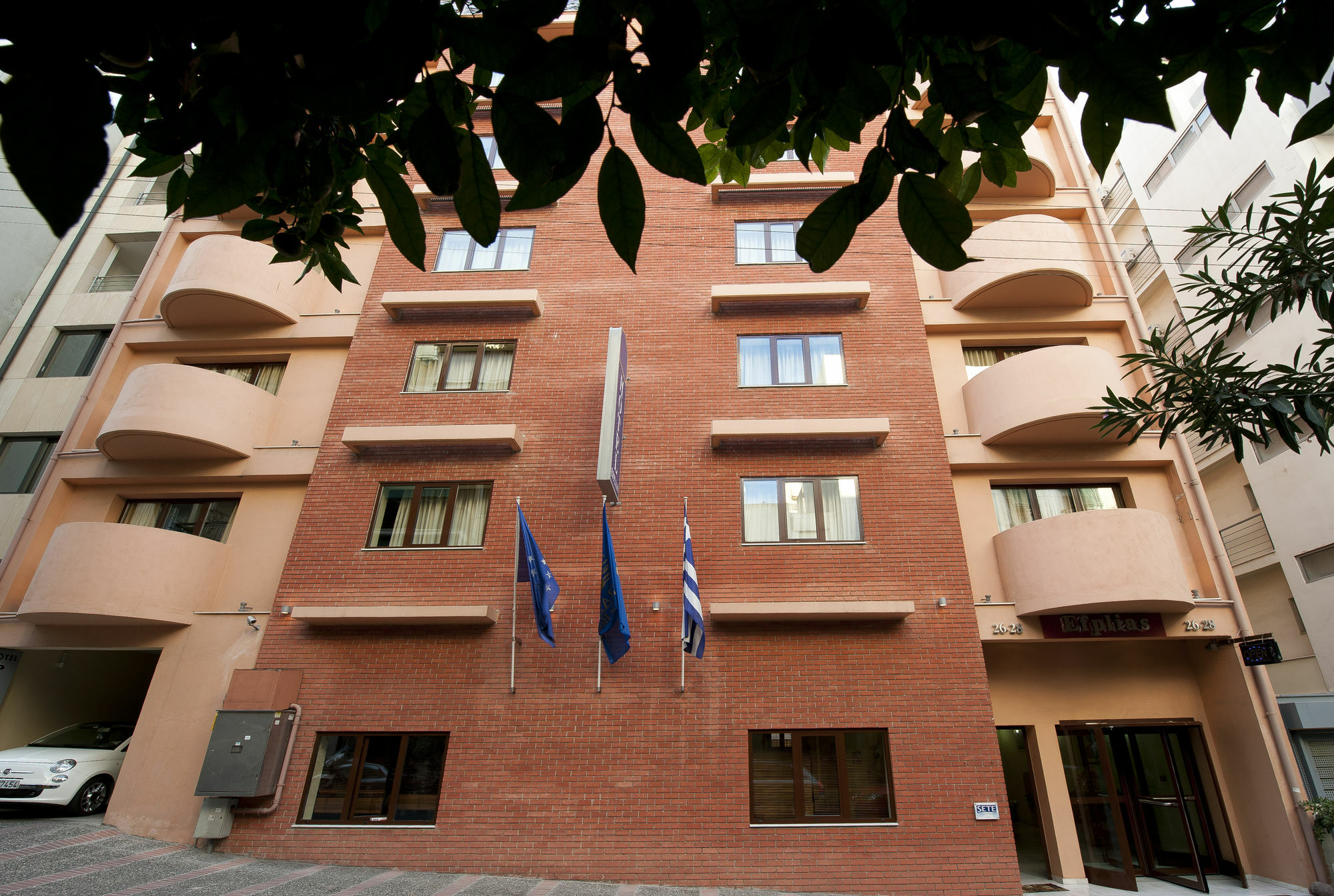 Efplias Hotel Apartments Pireusz Kültér fotó
