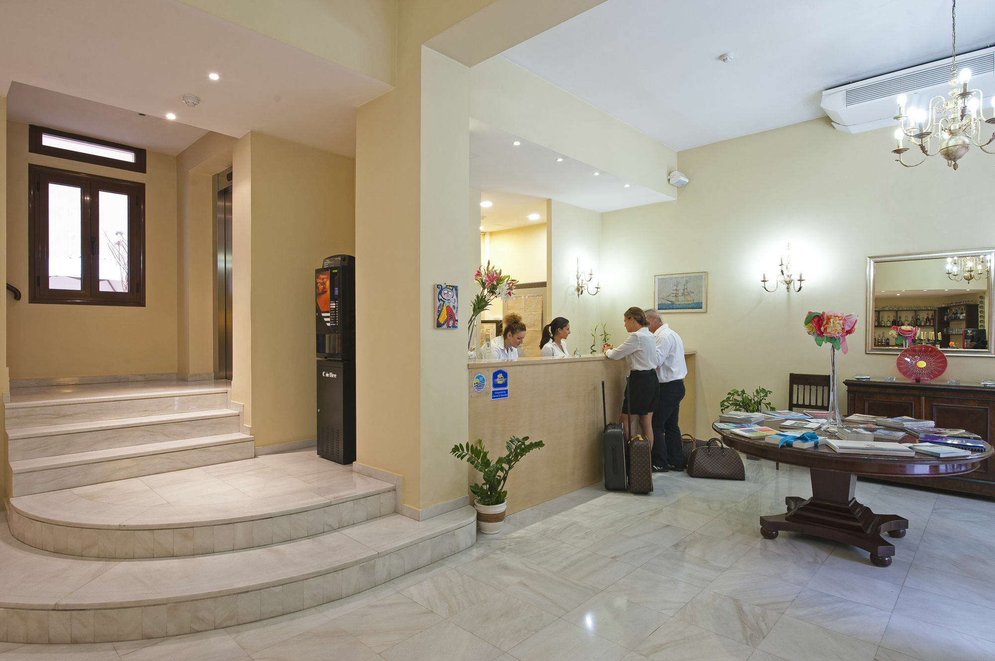 Efplias Hotel Apartments Pireusz Kültér fotó